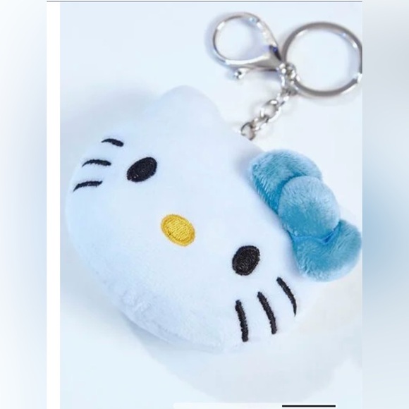 Forever 21 blue bow Hello Kitty keychain - Picture 2 of 3